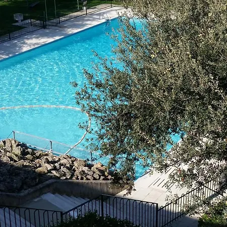 Banos De Ledesma דירה