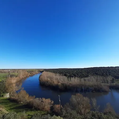 Banos De Ledesma דירה *